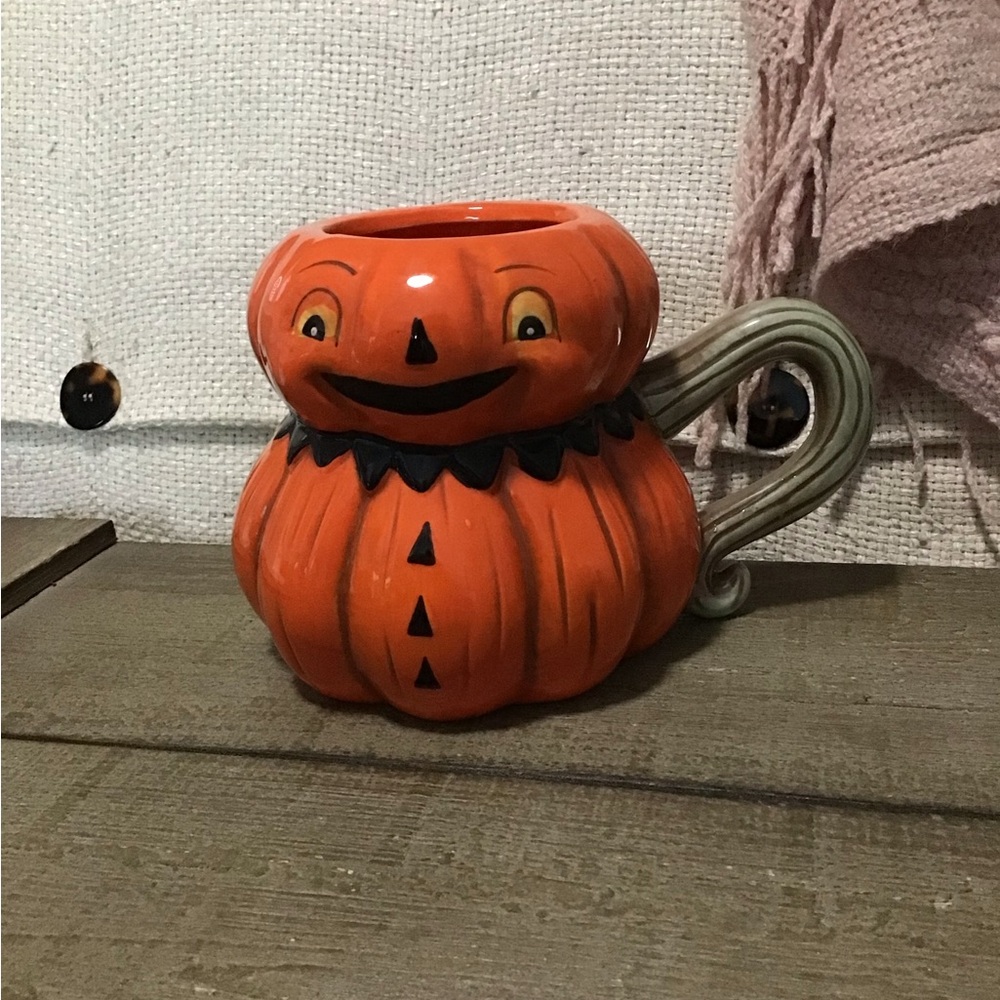 Johanna Parker Orange Pumpkin Halloween Mug Carnival Cottage Collection new